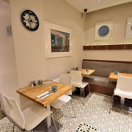 阿拉纳兹酒店 酒店