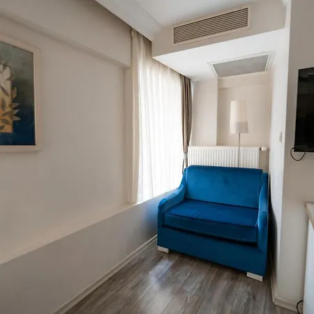 Elanaz Hotel