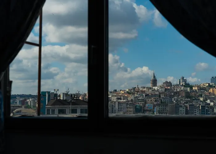 إيلاناس فندق