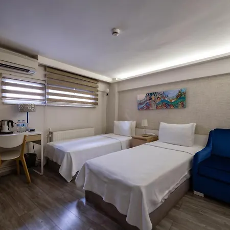 Hotel Elanaz 3*