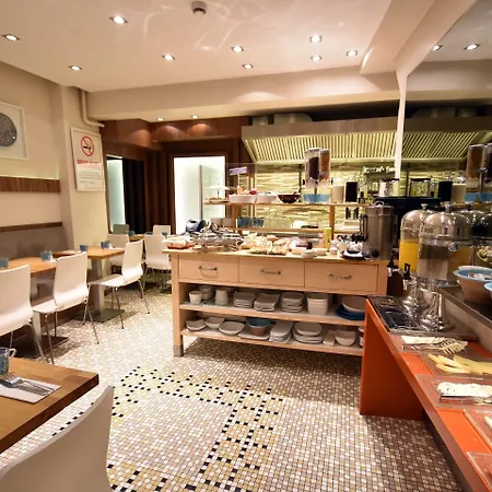 إيلاناس